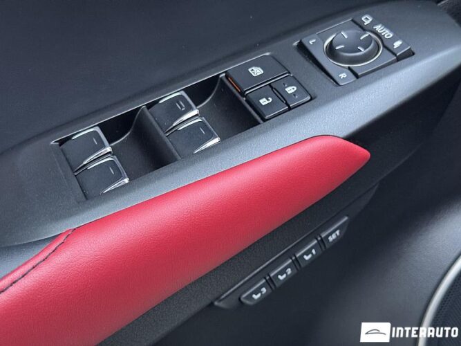 Lexus NX 300 57 interauto-car