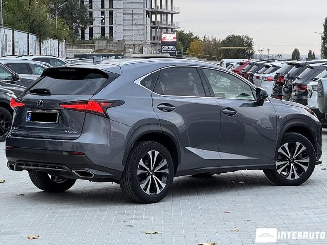 Lexus NX 300 40 interauto-car