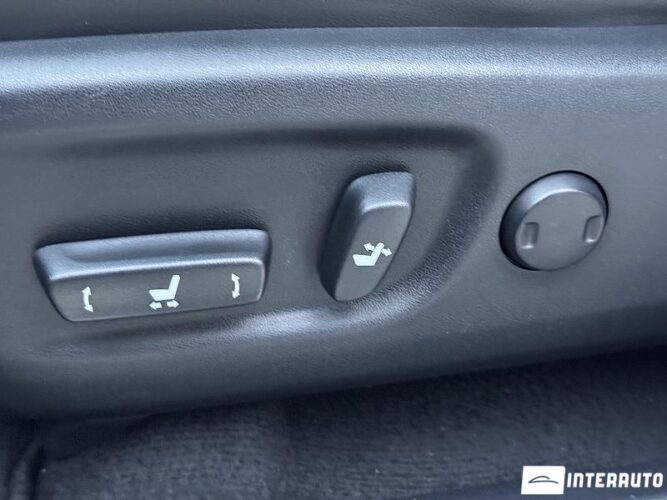 Lexus NX 300 59 interauto-car