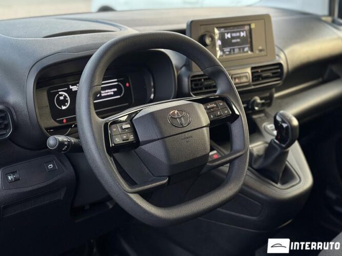 Toyota Proace 37 interauto-car