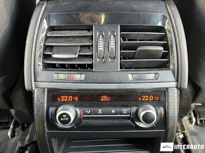 BMW X6 4.0D 54 interauto-car