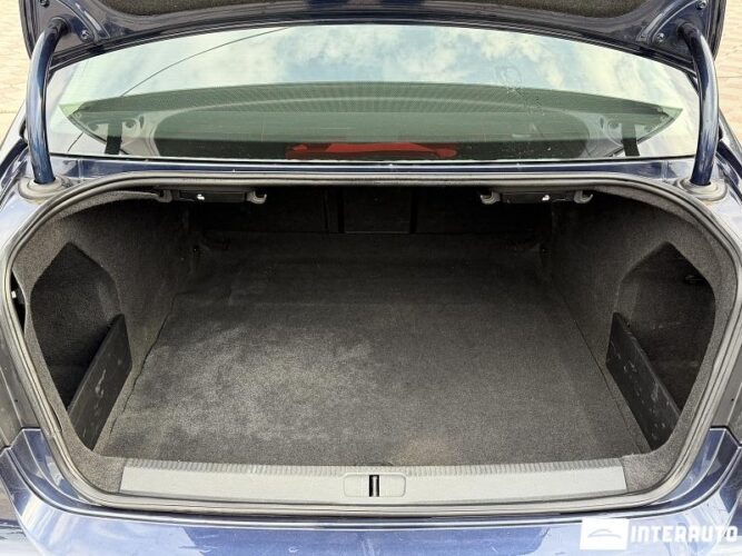 Volkswagen Passat 48 interauto-car