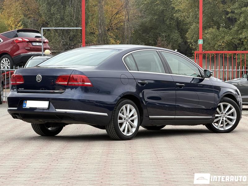 Volkswagen Passat 12 automobil-interauto