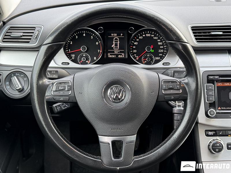 Volkswagen Passat 22 automobil-interauto