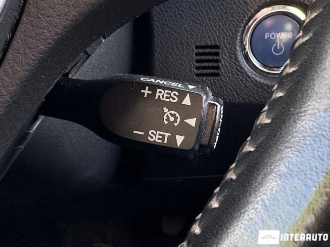 Toyota Auris 41 interauto-car