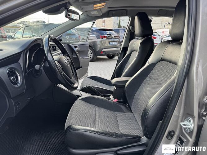 Toyota Auris 38 interauto-car