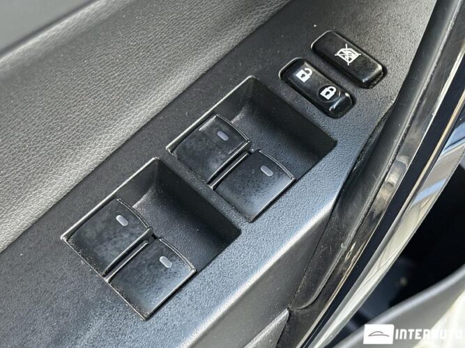 Toyota Auris 49 interauto-car