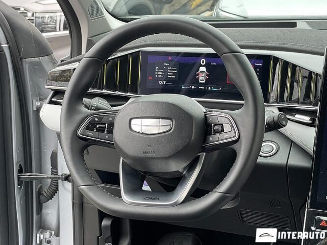 Geely Atlas 42 interauto-car