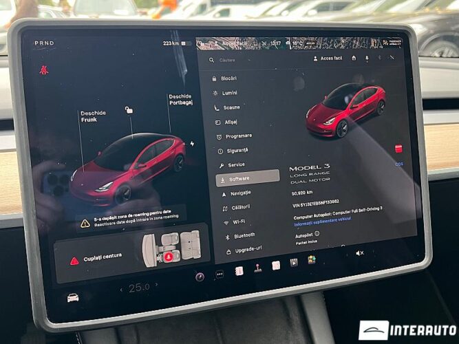Tesla Model 3 41 interauto-car