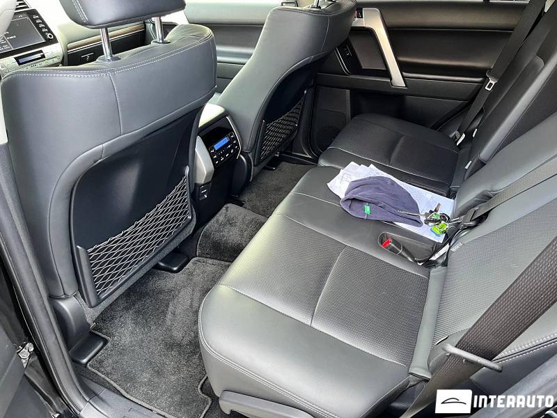 Toyota Land Cruiser Prado 26 automobil-interauto