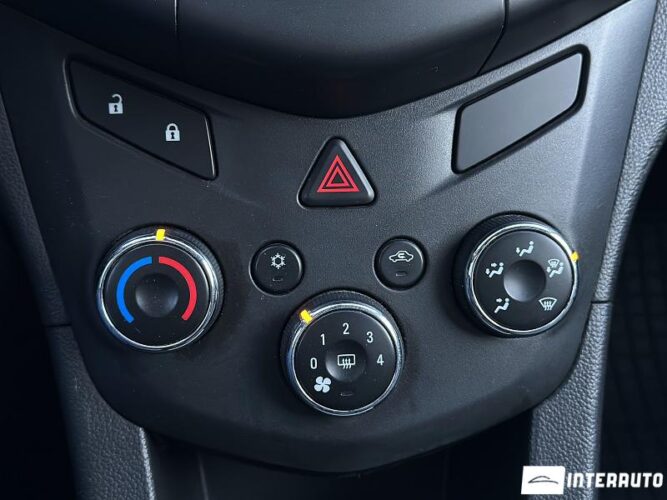 Chevrolet Aveo 39 interauto-car