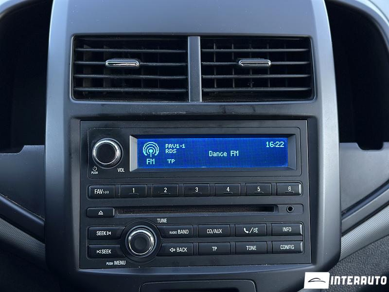 Chevrolet Aveo 21 automobil-interauto