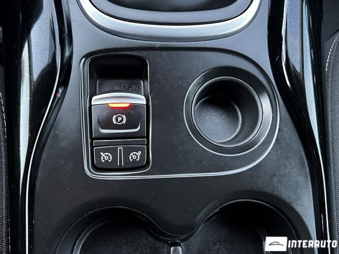 Renault Kadjar 38 interauto-car