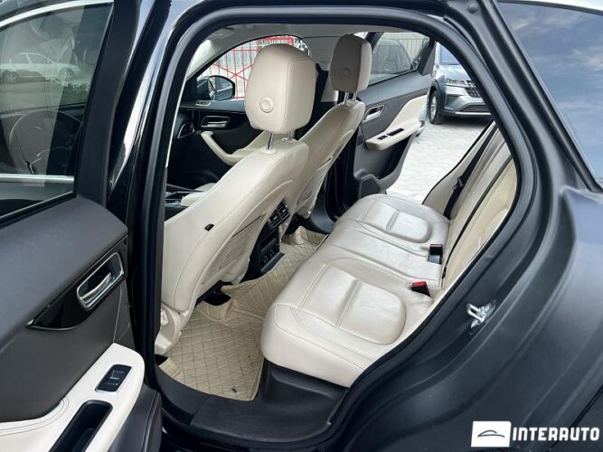 Jaguar F-Pace 43 interauto-car