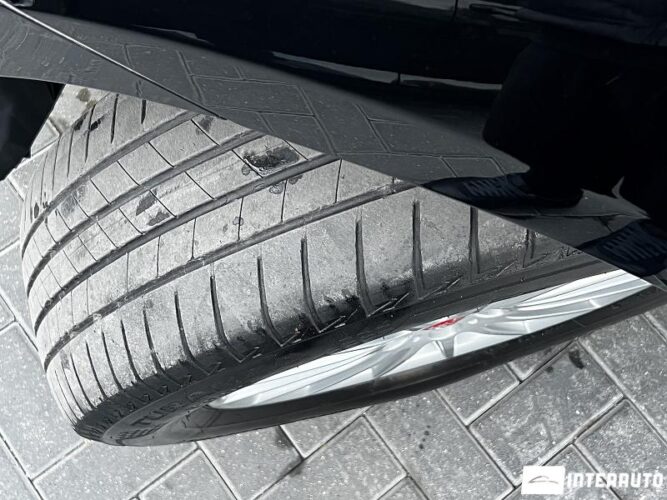 Jaguar F-Pace 44 interauto-car