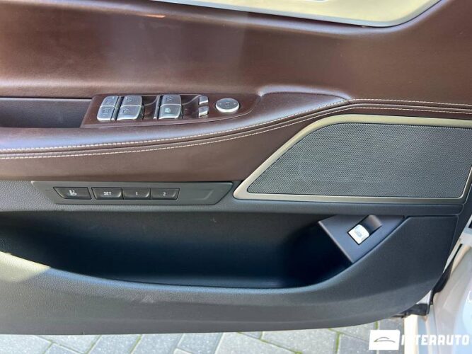 BMW 740 38 interauto-car