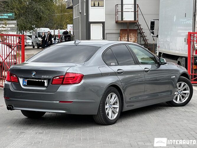 BMW 525 33 interauto-car