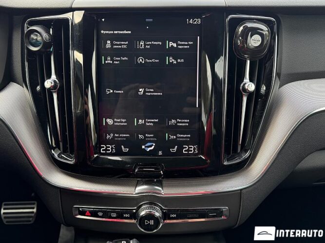 Volvo XC 60 41 interauto-car