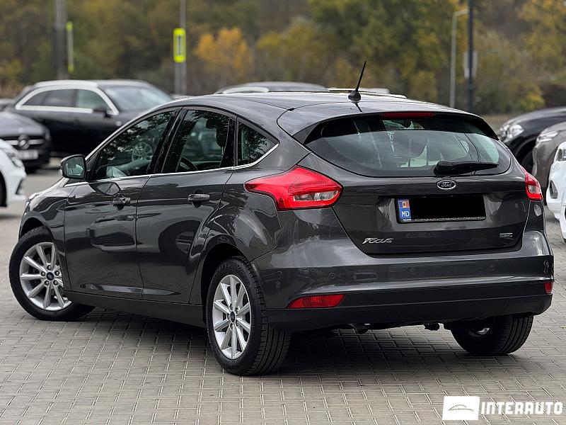 Ford Focus 14 automobil-interauto