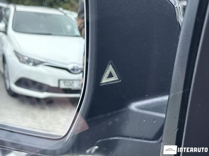 BMW X5 4.0e 56 interauto-car