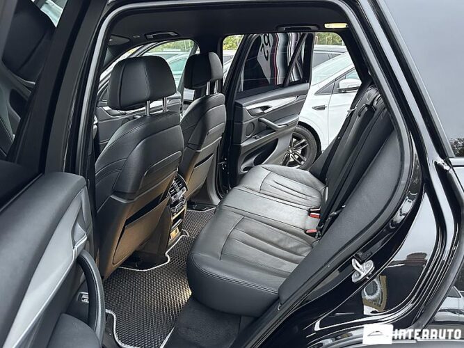BMW X5 4.0e 48 interauto-car