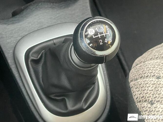 Toyota Yaris 39 interauto-car