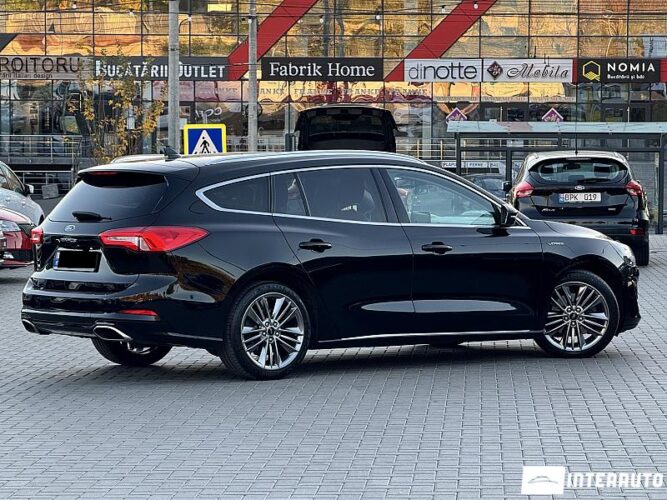 Ford Focus 42 interauto-car