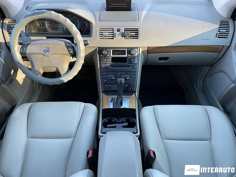 Volvo XC 90 21 automobil-interauto