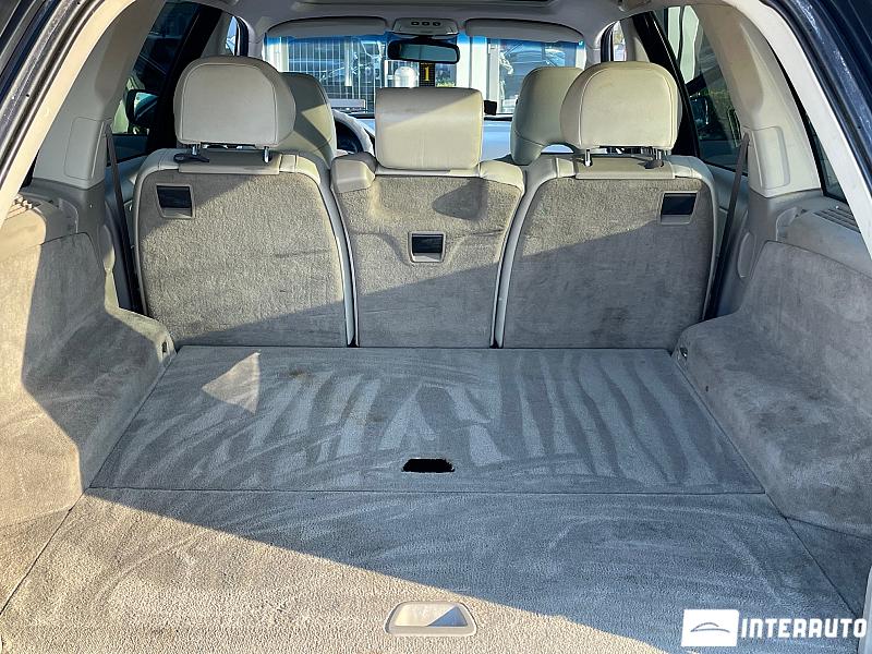 Volvo XC 90 28 automobil-interauto