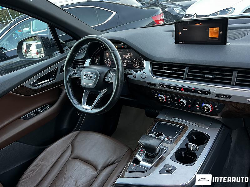 Audi Q7 28 automobil-interauto