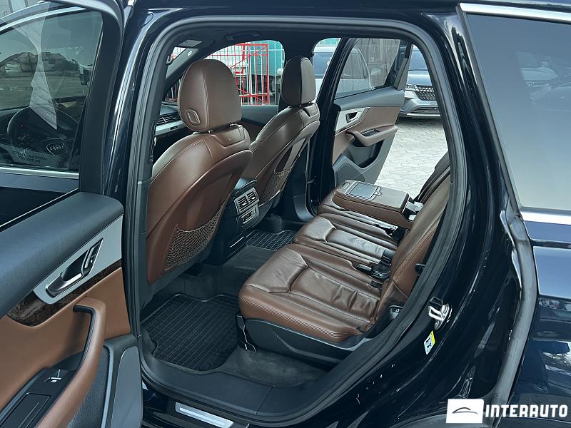 Audi Q7 31 automobil-interauto