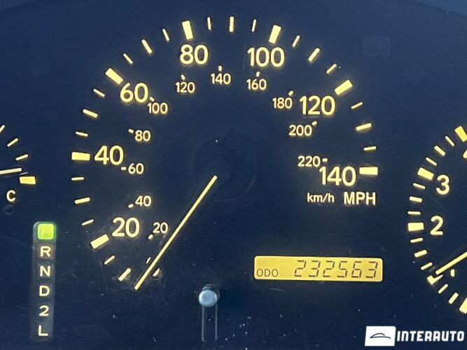 Lexus RX 300 37 interauto-car