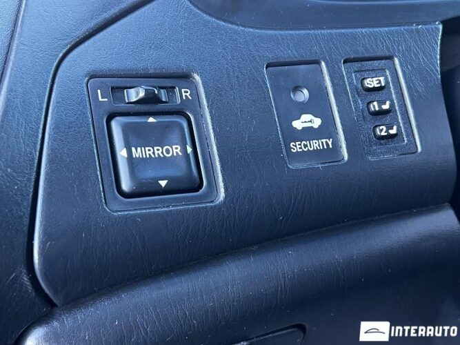 Lexus RX 300 43 interauto-car