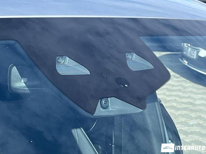 Mercedes E 300de Hybrid Plug-In 36 interauto-car