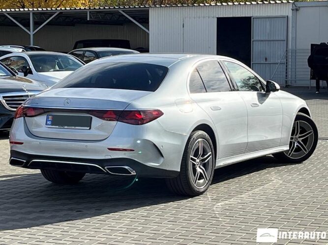 Mercedes E 300de Hybrid Plug-In 35 interauto-car