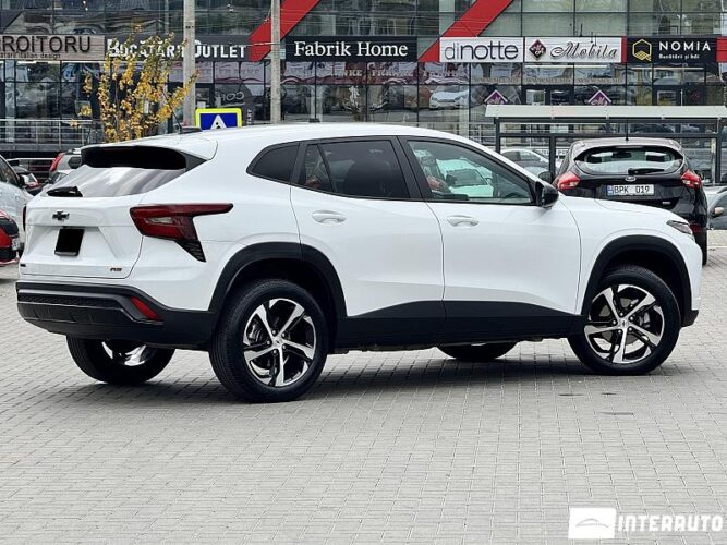 Chevrolet Trax 33 interauto-car
