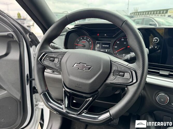 Chevrolet Trax 37 interauto-car