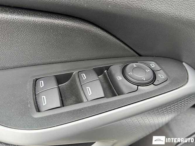 Chevrolet Trax 48 interauto-car