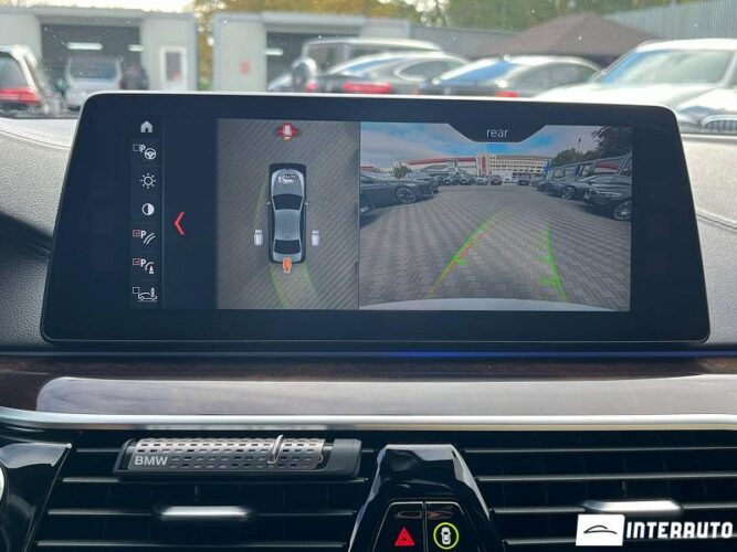 BMW 530e 41 interauto-car
