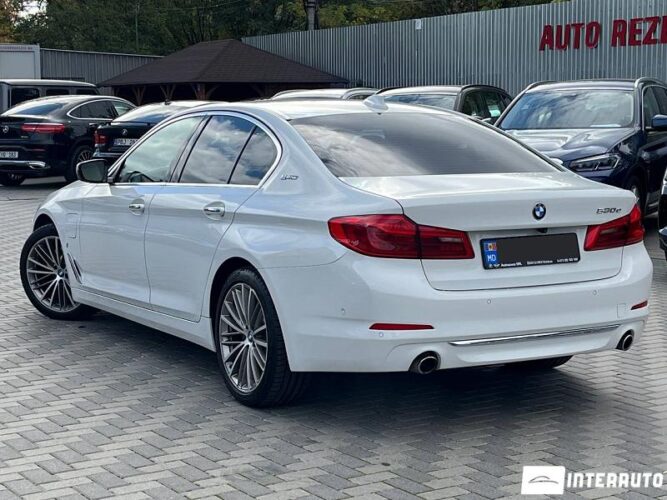 BMW 530e 29 interauto-car