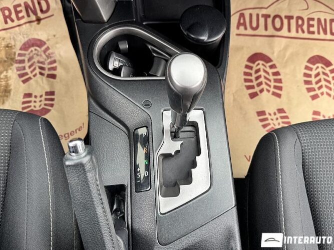 Toyota Rav-4 44 interauto-car