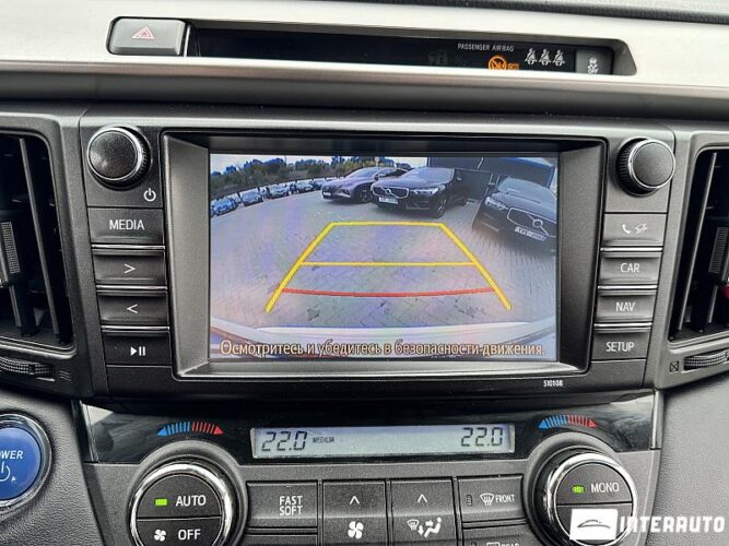 Toyota Rav-4 42 interauto-car