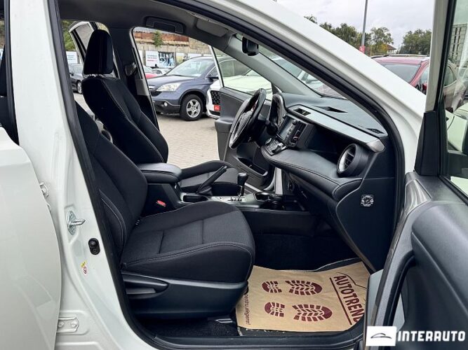 Toyota Rav-4 47 interauto-car