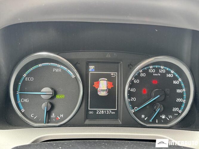 Toyota Rav-4 40 interauto-car