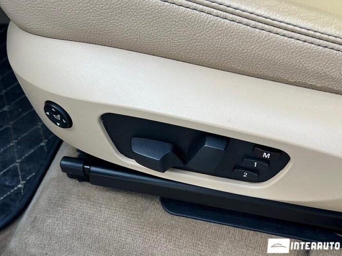 BMW X3 2.8i 37 interauto-car