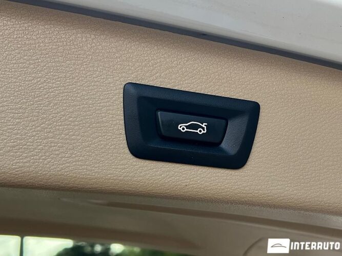 BMW X3 2.8i 51 interauto-car