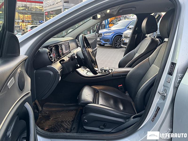 Mercedes E 220 15 automobil-interauto