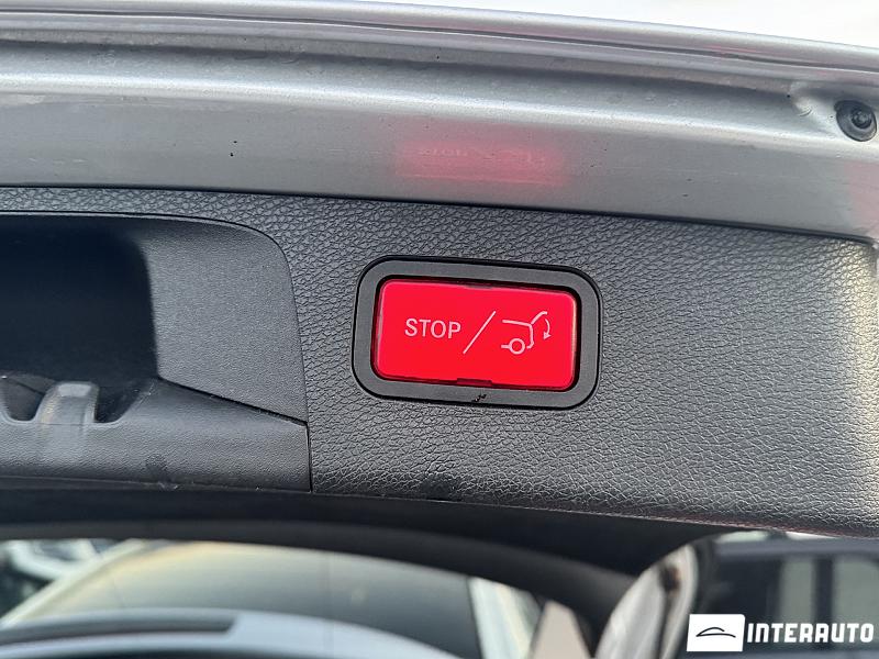 Mercedes E 220 30 automobil-interauto