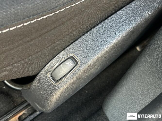 Dacia Logan MCV 35 interauto-car