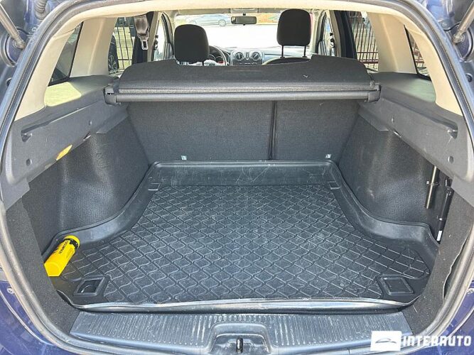 Dacia Logan MCV 47 interauto-car